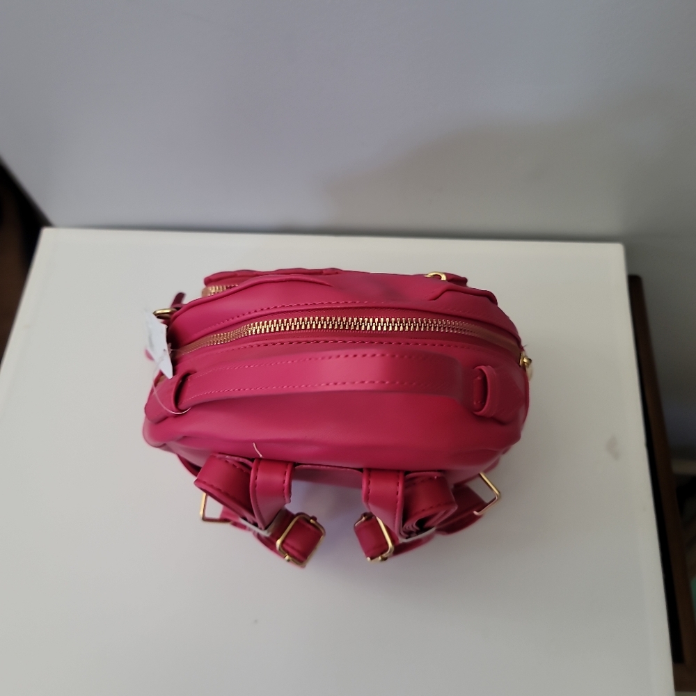 Beautiful Pink Back Pack - Picture 2 of 9